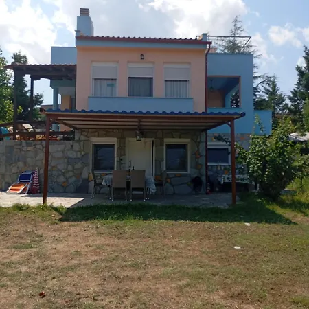 Haris Papa Kallithea Halkidiki فيلة