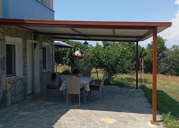 Haris Papa Kallithea Halkidiki *