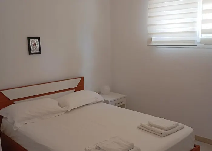 Haris Papa Kallithea Halkidiki 阿菲托斯