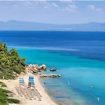 Haris Papa Kallithea Halkidiki