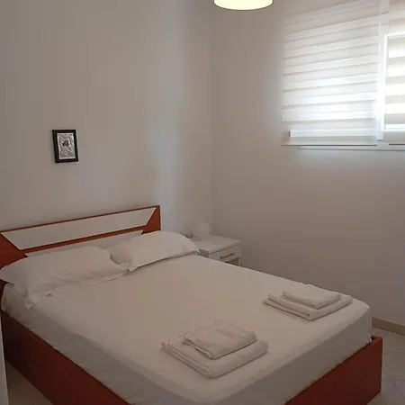 Haris Papa Kallithea Halkidiki Afytos